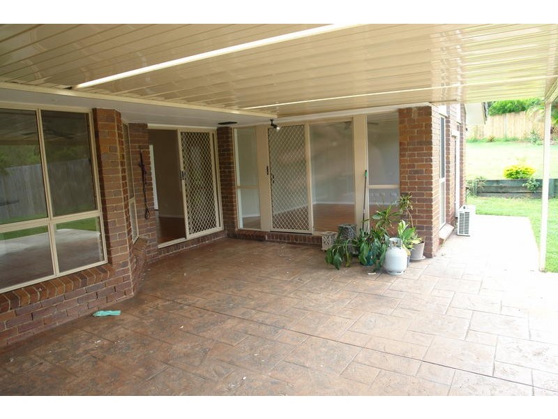 37 Gibson Cr, Bellbowrie QLD 4070